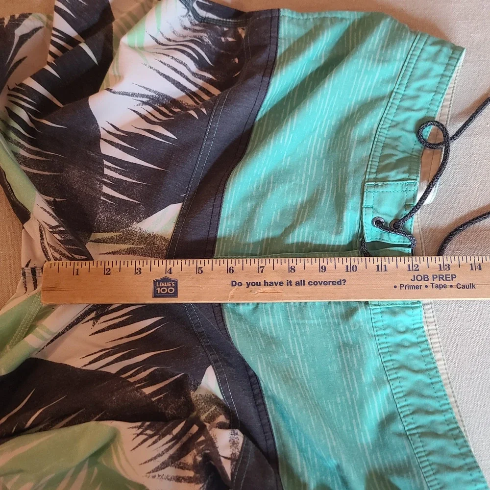 Oneill Cruzers Board Shorts Green Tropical Swim Trunks Surf Beach Resort Size 34